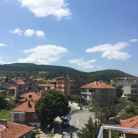 Yanevi 2* Obzor