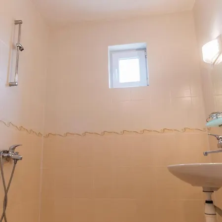 Yanevi Guest house