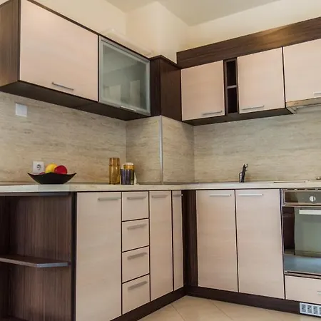 Yanevi 2* Obzor